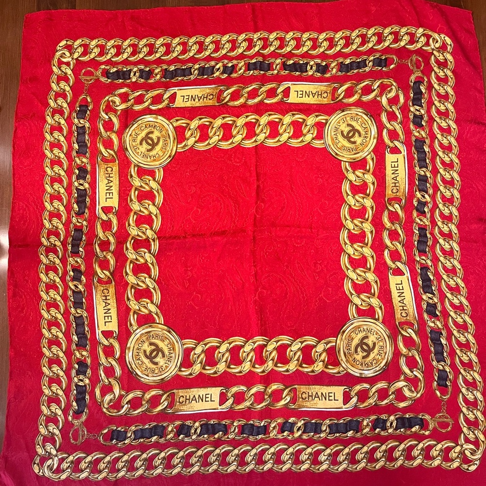 Chanel 31 Rue Cambon Paris Chain Link Silk Scarf - Picture 3 of 10
